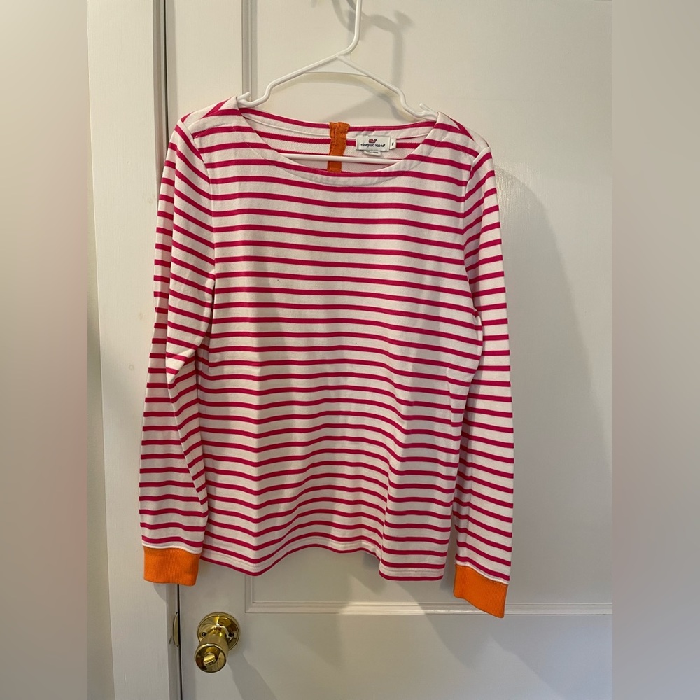 Vineyard Vines women’s crewneck sweatshirt size med